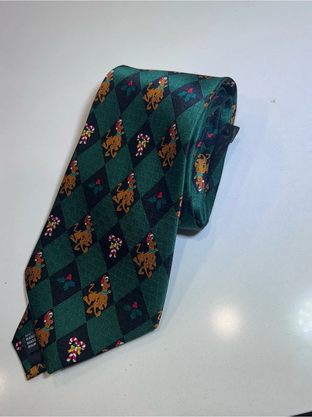 Scooby-Doo Christmas 100% Silk Holiday Necktie NWT
